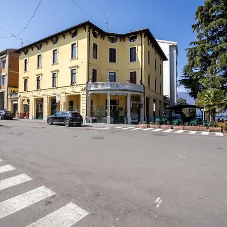 Διαμέρισμα Elegante Attico Fronte - Casa Barozzi Luino
