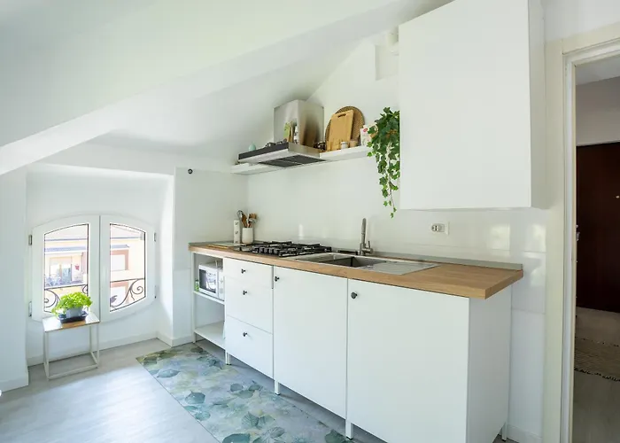 Elegante Attico Fronte Lago - Casa Barozzi Apartman