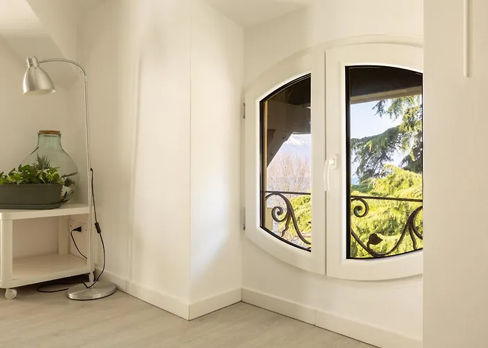 Elegante Attico Fronte Lago - Casa Barozzi Apartman